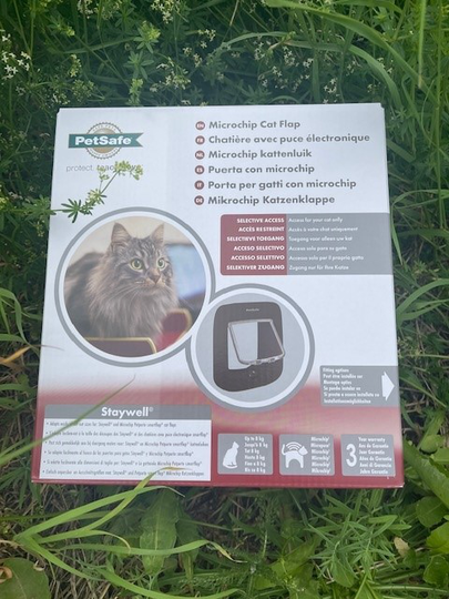 PetSafe - Kissanluukku Mikrosirunlukijalla - Ruskea